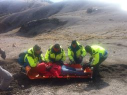 Fueron rescatados por elementos de la Unidad Estatal de Protección Civil y Bomberos Jalisco.  /