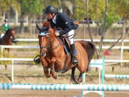Parada, a lomos de “Country Girl”, se adjudicó el primer puesto, tras terminar con un tiempo de 50.09 segundos  /