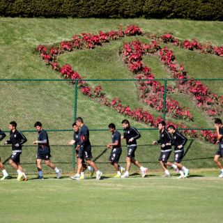 Caras largas en el entrenamiento de Atlas