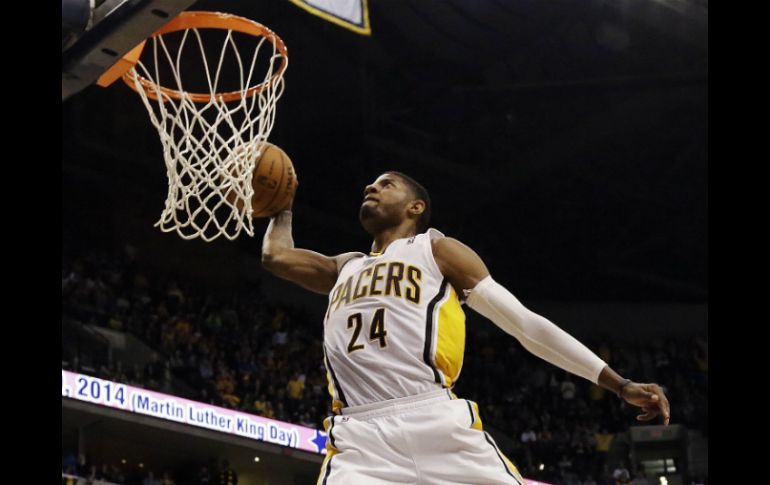 Paul George refrenda su status de estrella con 23 puntos con los Pacers de Indiana. AP /