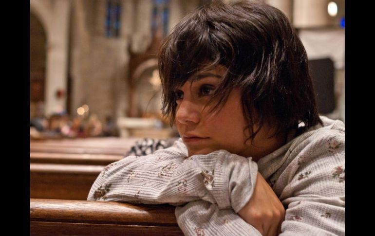 Vanessa Hudgens en su interpretación de 'Apple', una joven sin hogar. AP /