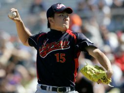 Tanaka tuvo marca de 24-0 con 1.2 de efectividad la temporada pasada con Golden Eagles. AP /