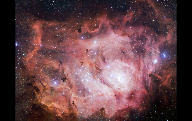 Esta nueva imagen de 16.000 píxeles de ancho permite un gran nivel de detalle. EFE /