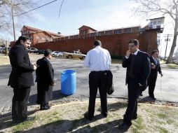 Personal de la SRE llega a la prisión de Huntsville, donde se encuentra Édgar Tamayo. SUN /