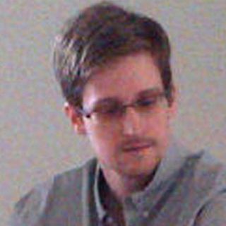 Snowden rechaza que haya actuado como espía de Rusia