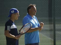 Jorge Lozano (azul claro) en entrenamiento del equipo mexicano en las instalaciones del Tecnológico de Monterrey Campus Guadalajara.  /