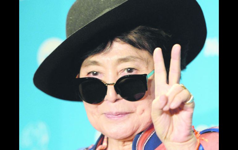 Serenidad. Yoko Ono pidió a sus compatriotas que consideren eliminar la caza de delfines, pese a que se considera tradicional en Japón. AFP /