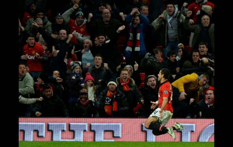 El jalisciense Javier 'Chicharito' Hernández juega como delantero en el Manchester United. AFP /