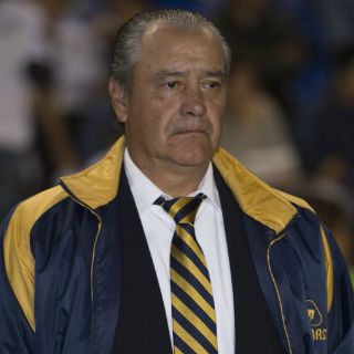 Sólo con trabajo saldremos adelante, dice Trejo