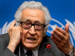 El mediador de la ONU, Lakhdar Brahimi, pide la ayuda de todos los países que puedan influenciar un avance positivo en Siria. AFP /