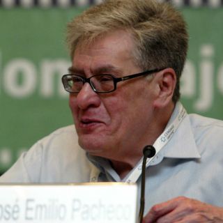 Hospitalizan al escritor José Emilio Pacheco