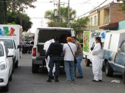 En el lugar se encontraron seis casquillos dispersos.  /