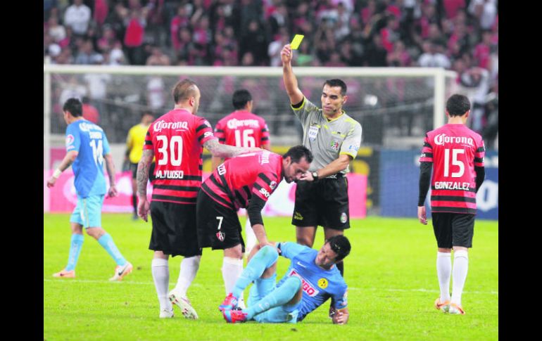 El árbitro mexicano, que acudirá en Brasil a su tercer mundial, se mostró mesurado y consultó en todo momento con sus asistentes.  /