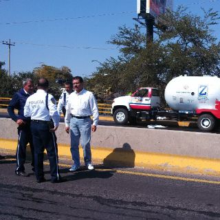 Controlan fuga de gas en Periférico y Santa Margarita