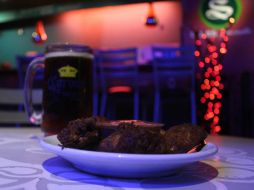 Las alitas serán un buen nicho de negocios, mientras se mantengan en el gusto de los paladares mexicanos. ARCHIVO /