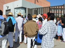 Los ciudadanos dicen que se quedarán ahí hasta acabar con el crimen organizado. NTX /