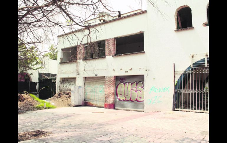 Se pretende proteger a las fincas con valor patrimonial, como la de la imagen en la calle José Guadalupe Zuno.  /