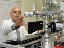 Arturo Manzano, director del programa dijo que consiste de dos sistemas de alto vacío acoplados a un reactor electroquímico. ESPECIAL /