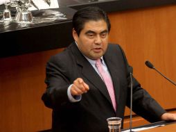 Miguel Barbosa confirma que buscará a Andrés Manuel López Obrador para defender los recursos nacionales. ARCHIVO /