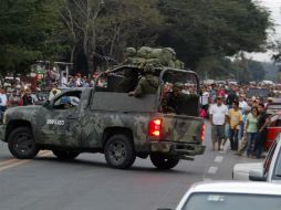 Comunitarios evitan la entrada de militares a Ocotito por 'hostigamiento brutal' por parte del Ejército. SUN /