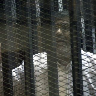 Mohamed Morsi afirma que es un preso político en Egipto