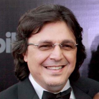 Serrat, Guerra y Blades optan al Salón de la Fama de Compositores Latinos