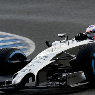 Button marca mejor tiempo en la segunda jornada en Jerez