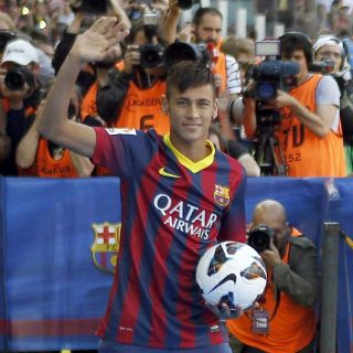 Santos desmiente al padre de Neymar