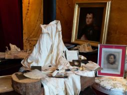 Entre los objetos subastados destaca la camisa en batista que Napoleón portaba el día antes de su fallecimiento. AFP /
