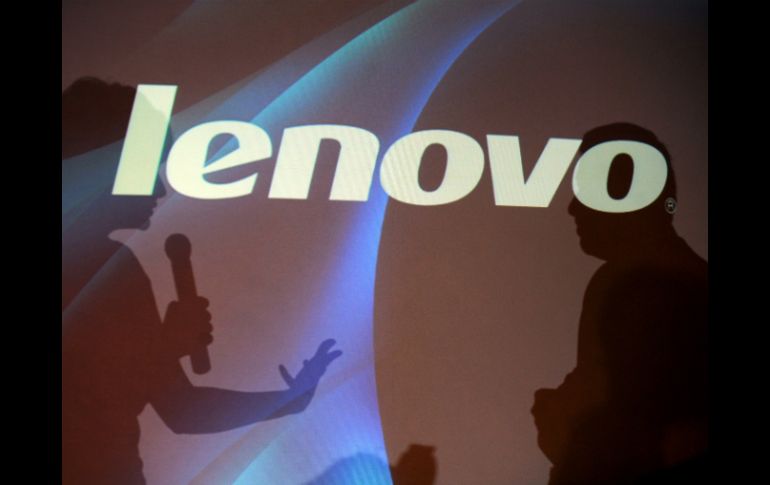 Lenovo considera que con la compra se convertirá inmediatamente en un fuerte competidor global en teléfonos inteligentes. ARCHIVO /