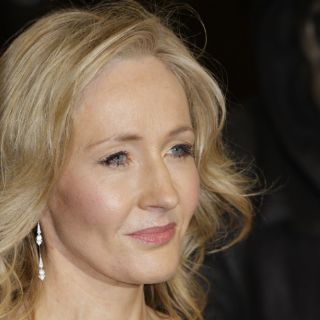 J.K. Rowling demanda a un diario británico por difamación