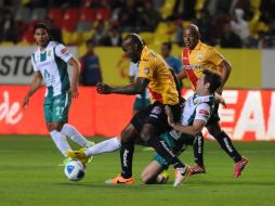 El resultado dejó a ambos equipos con cinco puntos en la tabla de la Liga MX. NTX /