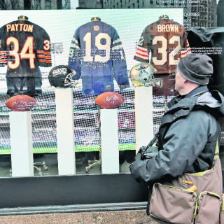 Con dinero o sin dinero, quieren Super Bowl