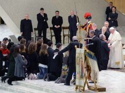 El Papa recibe a miembros de Camino Neocatecumenal, notorio por enviar familias numerosas como misioneros por todo el mundo. EFE /