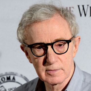 Hija adoptiva de Woody Allen relata en carta sus supuestos abusos
