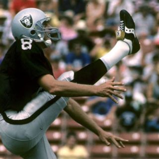 Guy, Brooks y Jones, al Salón de la Fama de la NFL