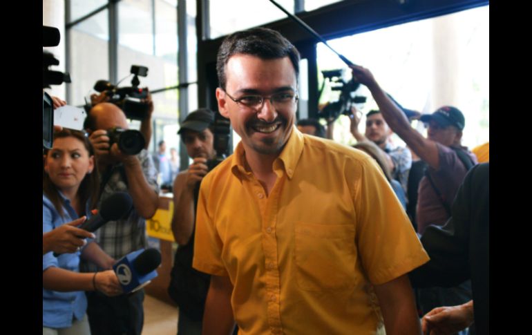 El candidato izquierdista José María Villanta no asistió, argumentando 'Sería oportunista ir ahora que estamos en elecciones' AFP /