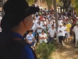 Utilizan imágenes de medios de comunicación para hacer el resumen. ESPECIAL /