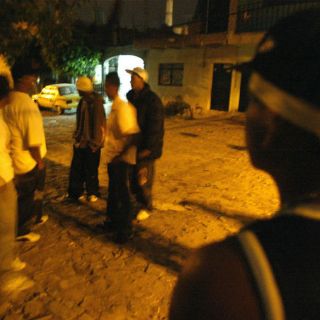 Pelea entre pandilleros deja a cuatro lesionados