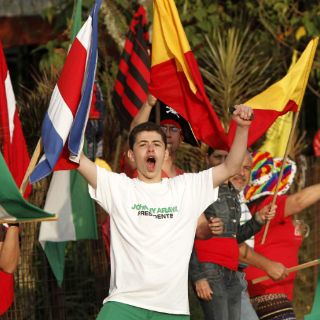 Costa Rica vivió inédita elección entre derecha e izquierda