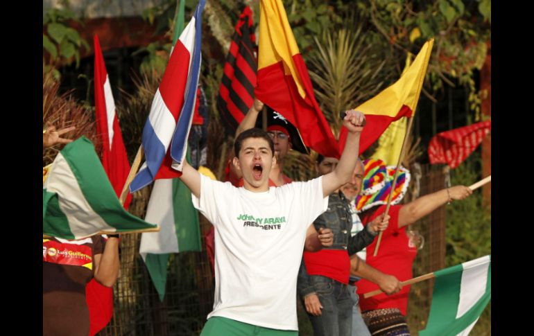 'Vamos por el cambio' y 'no al comunismo', se les oyó decir a los electores EFE /