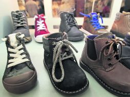 Zapatitos. La firma española Mayoral diseña colecciones para beés, niños de dos a nueve años y jovencitos de 10 a 18 años.  /