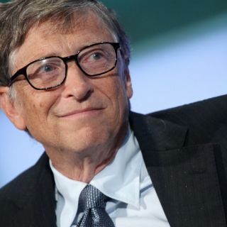 Bill Gates abandona presidencia de Microsoft