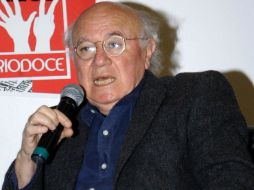 Campbell fue diagnosticado con insuficiencia renal y al revisar sus pulmones, los médicos detectaron una mancha blanca. NTX /