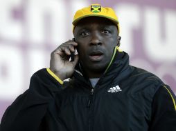 Winston Watts, el conductor, comenta que se extraviaron las cuchillas para deslizar su vehículo. AP /