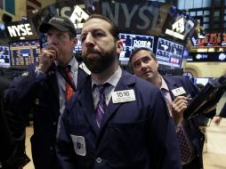 Los indicadores cierran en números rojos tras no lograr entusiasmar a los inversores estadounidenses. AP /