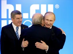 Blatter de 77 años, estuvo en Sochi, Rusia, donde se llevarán a cabo los Juegos de Invierno. AP /