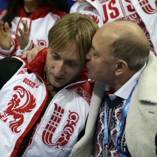 Yuzuru Hanyu supera a Plushenko en Sochi 2014