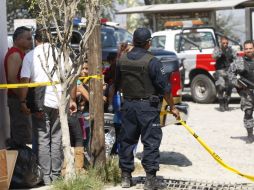 Elementos del Cuerpo de Bomberos Guadalajara acudieron al cruce mencionado tras recibir la llamada de emergencia.  /