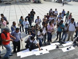 Periodistas protestan para demandar a las autoridades judiciales la localización del reportero Gregorio Jiménez de la Cruz. ARCHIVO /